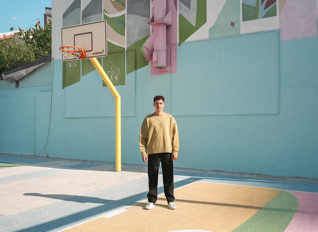 PERSPECTIVE Sweatshirt – Faded Olive