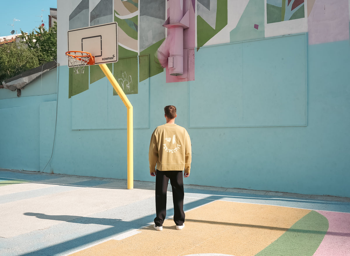 PERSPECTIVE Sweatshirt – Faded Olive