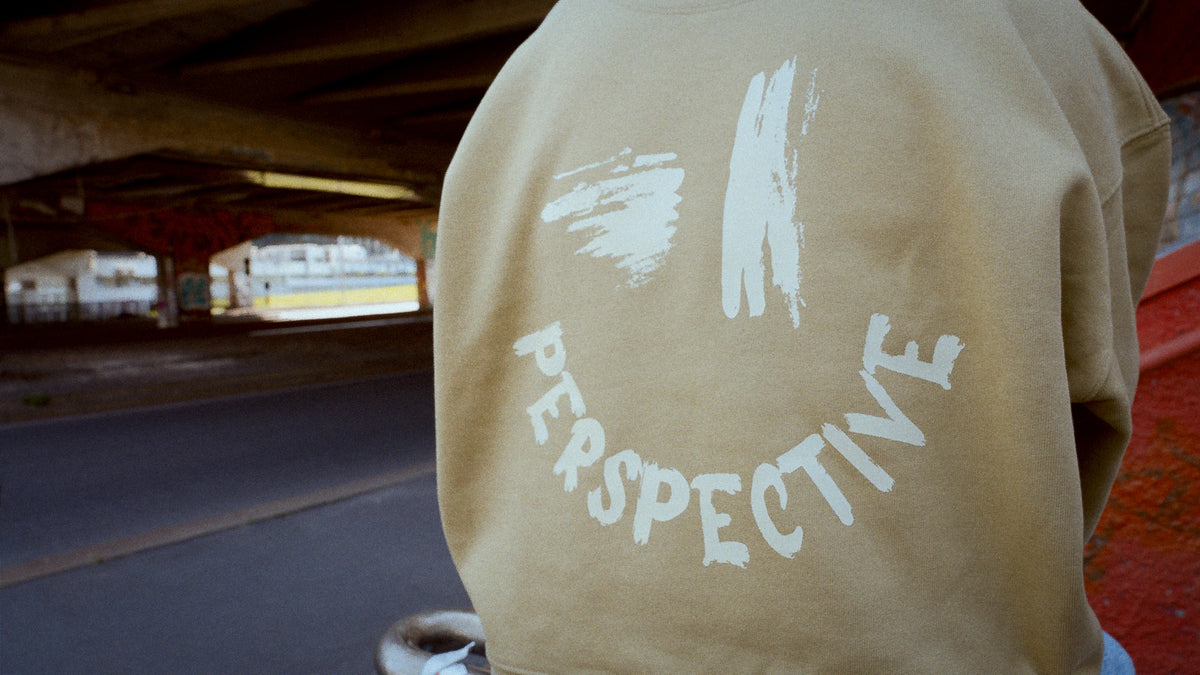 PERSPECTIVE Sweatshirt – Faded Olive